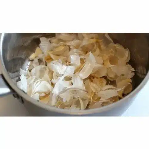 Stop throwing Garlic Skins away and make Amazing Remedies with it